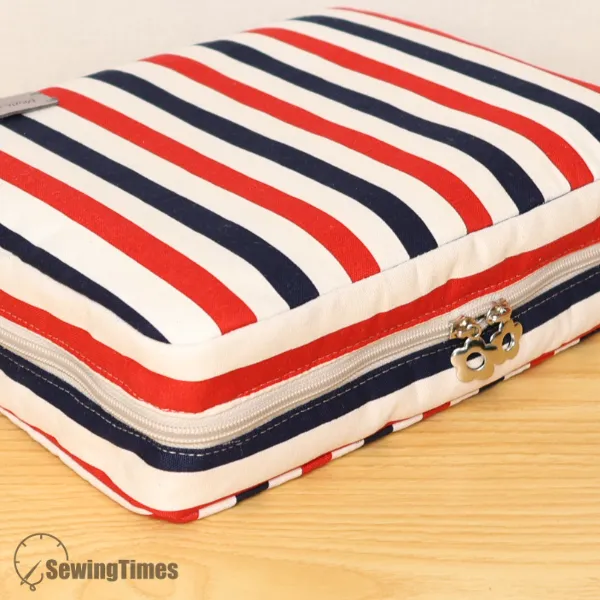 ST11242_FoldOutTravelPouch_03 Fold Out Travel Pouch PDF Sewing Pattern ST11242